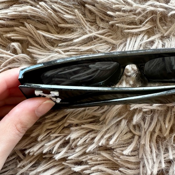 OFF-WHITE Black Embellished Sunglasses - Picture 13 of 14